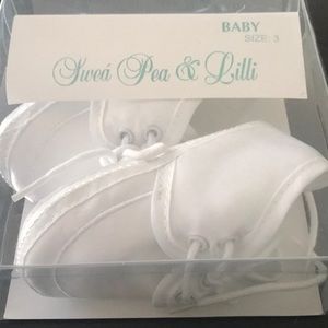 White Baby shoes